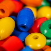 Giant bead lacing | Educo | Play set | RIJGWERK.