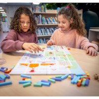 Track and trace - city people | Educo | Game box | MEETWERK.