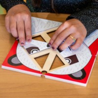 Triangle game - animal art | Educo | game box | FIGUURLIJK.
